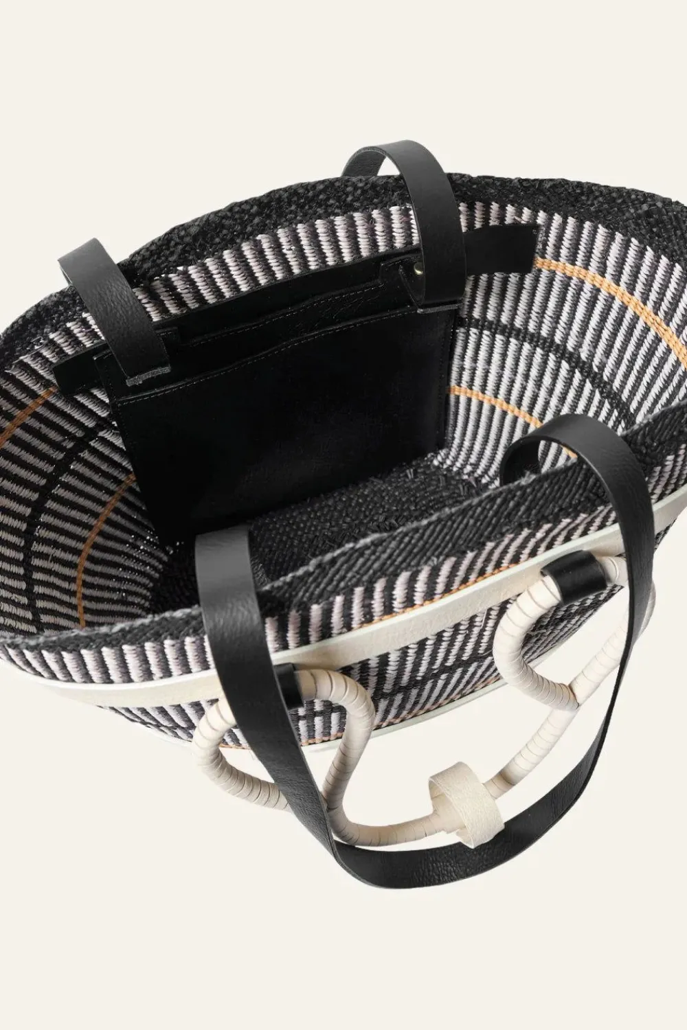 Hot Herederos De Un Amor Bag In Black Bags