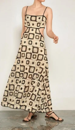 Clearance Mara Magic Dress Dresses