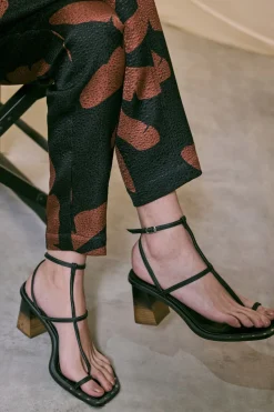 Best The Maze Heels In Black Shoes